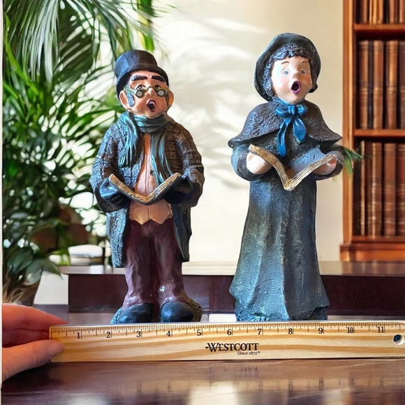 VINTAGE Victorian Christmas Singing Caroler Figurines - Picture 7 of 9